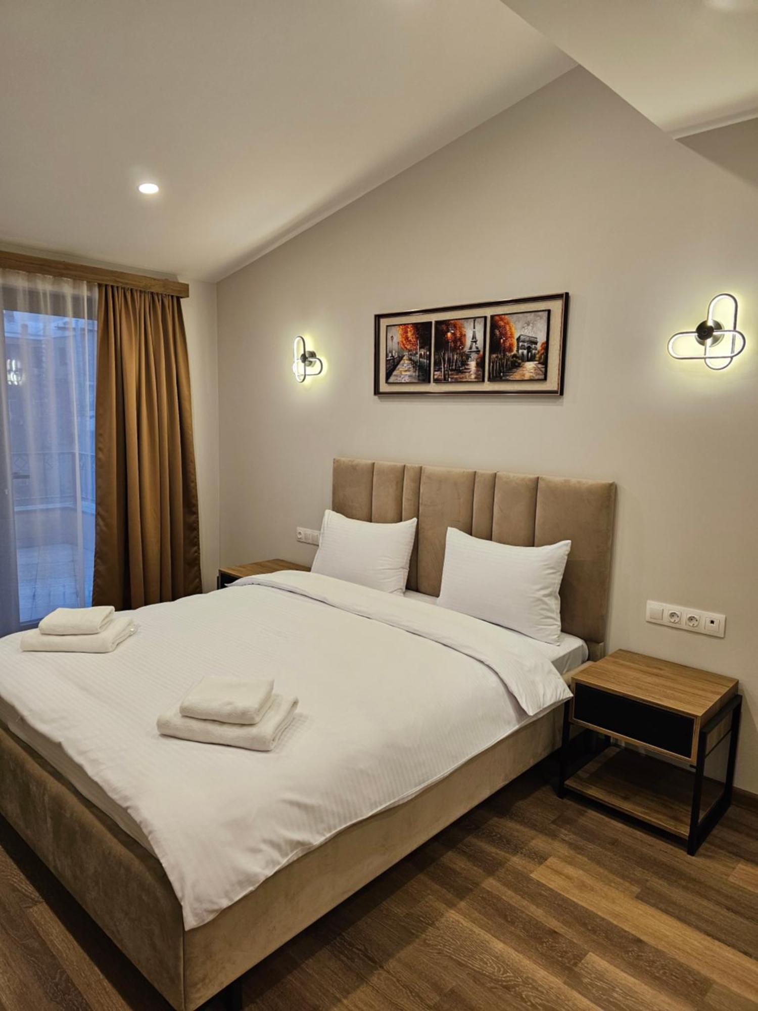 יירבאן Hotel Avenue 30 מראה חיצוני תמונה
