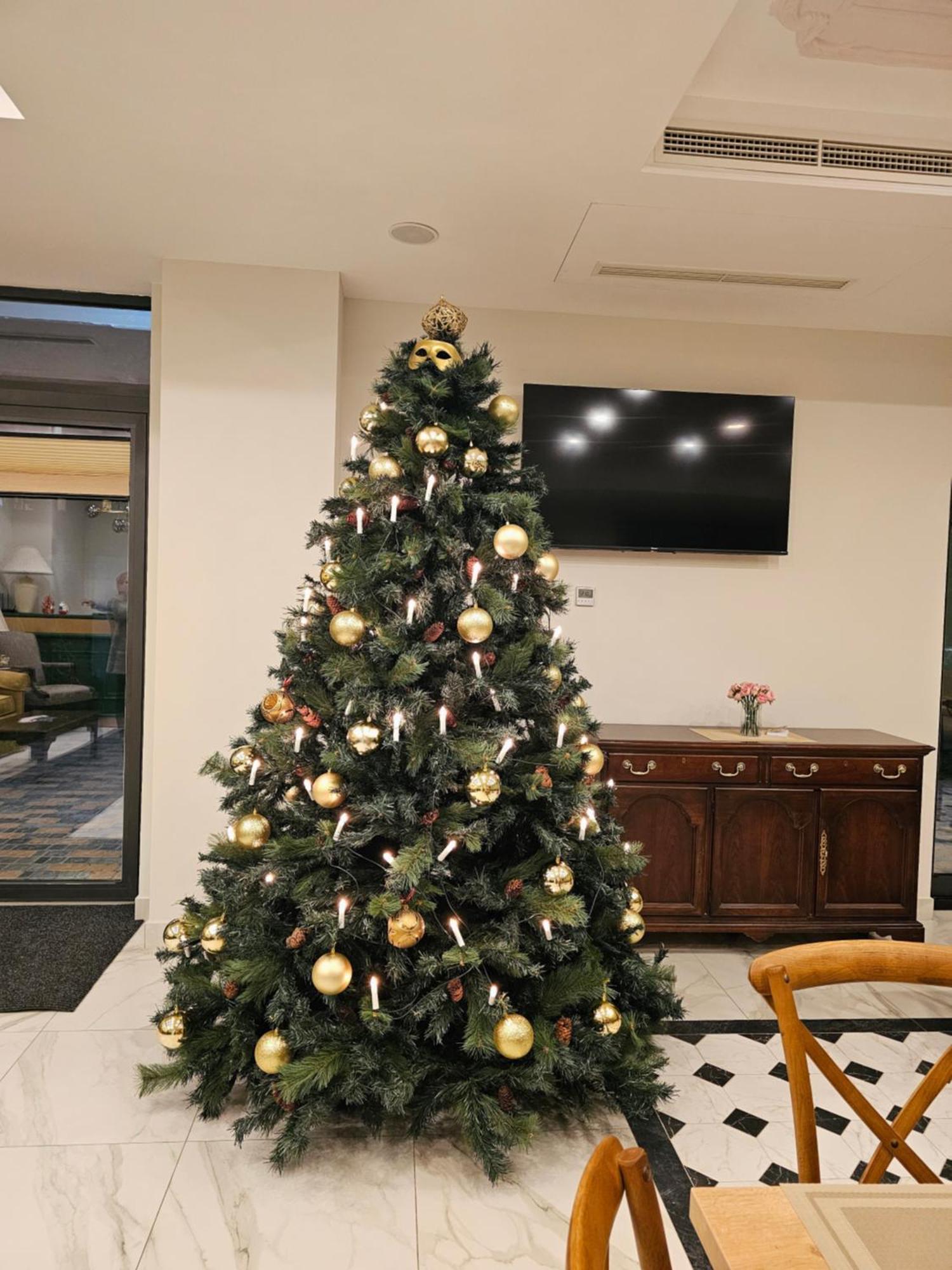 יירבאן Hotel Avenue 30 מראה חיצוני תמונה
