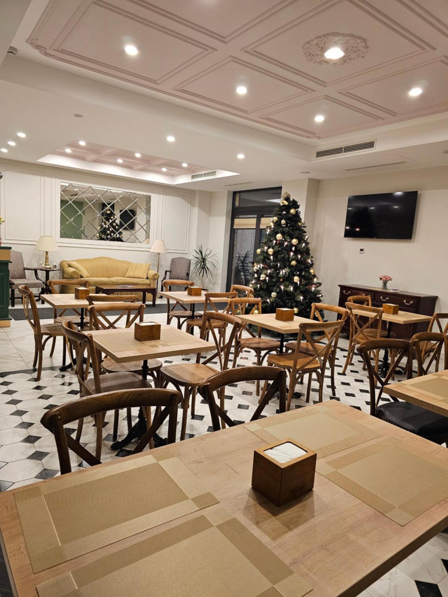 יירבאן Hotel Avenue 30 מראה חיצוני תמונה