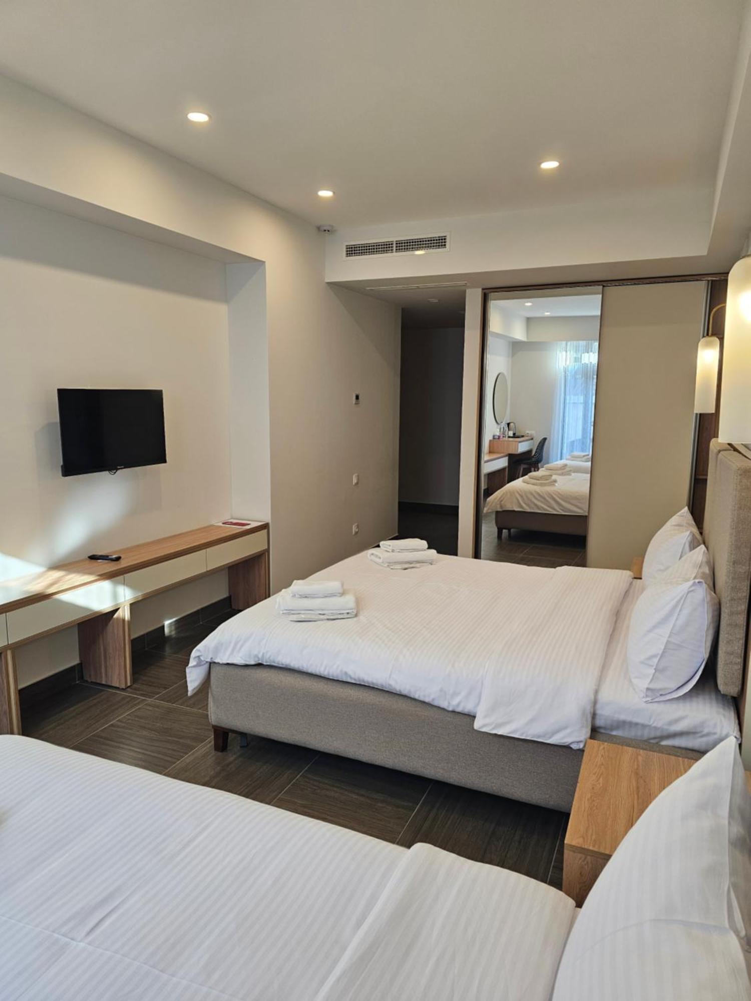יירבאן Hotel Avenue 30 מראה חיצוני תמונה