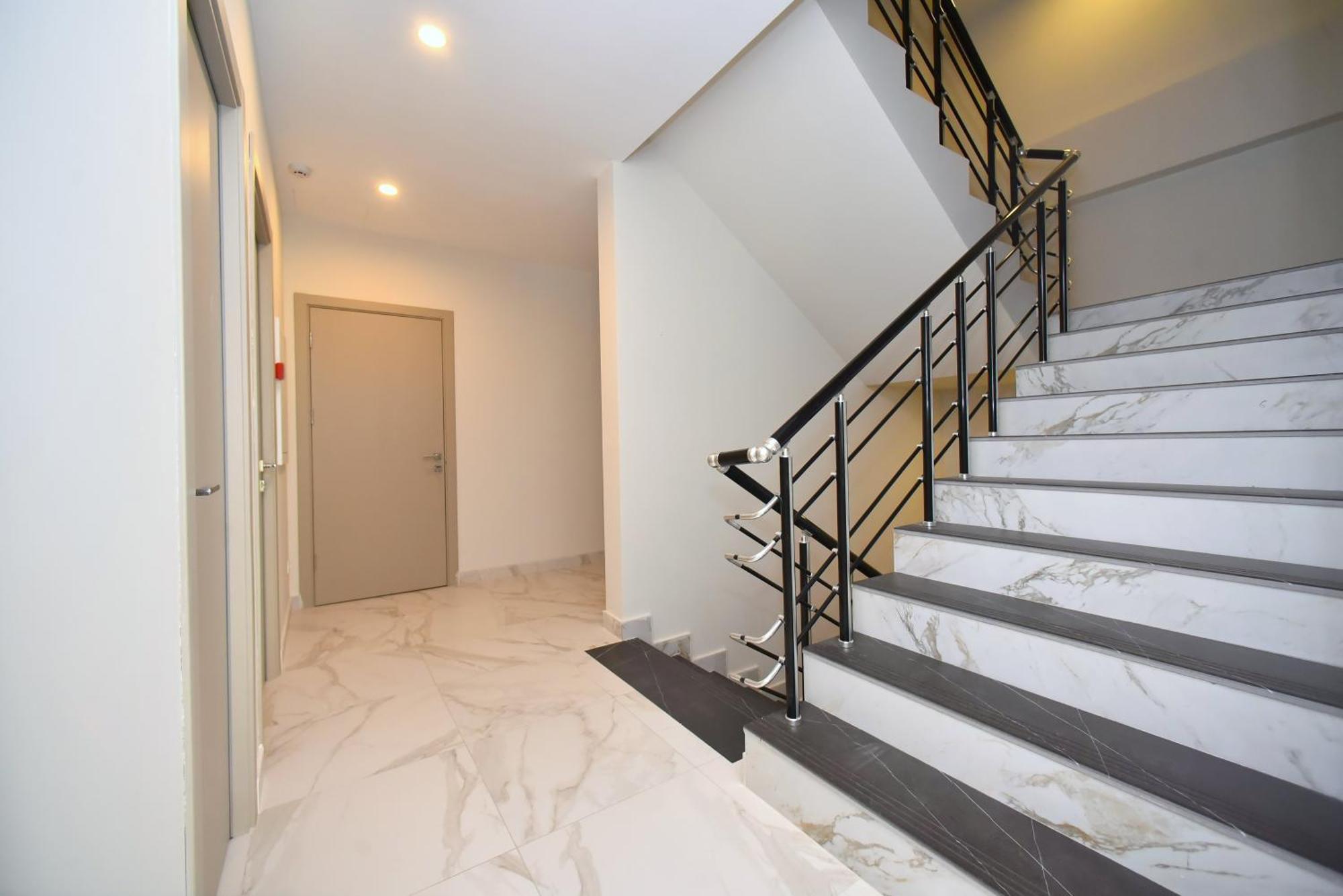 יירבאן Hotel Avenue 30 מראה חיצוני תמונה