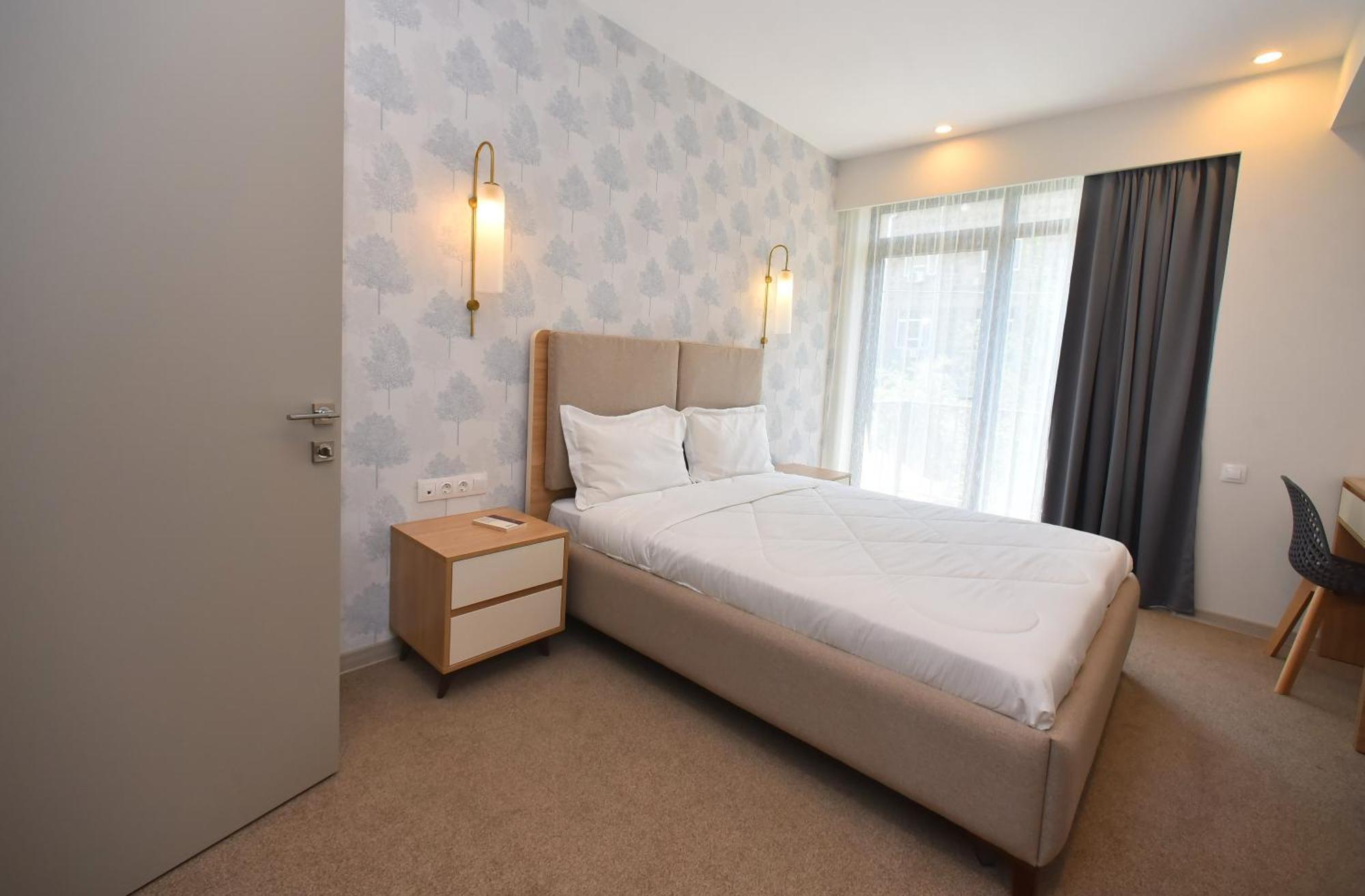 יירבאן Hotel Avenue 30 מראה חיצוני תמונה
