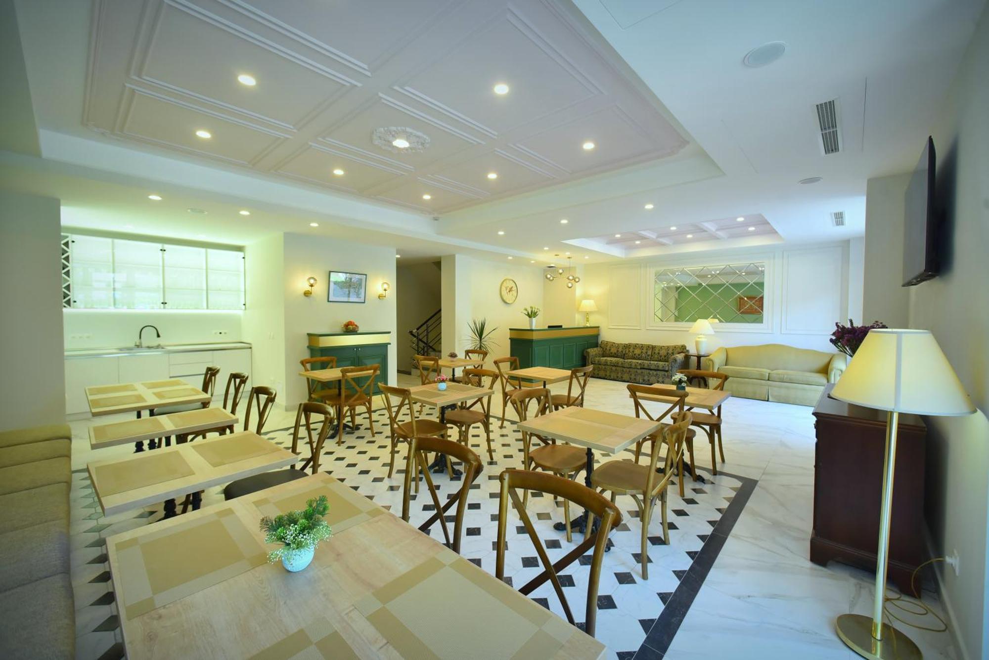 יירבאן Hotel Avenue 30 מראה חיצוני תמונה