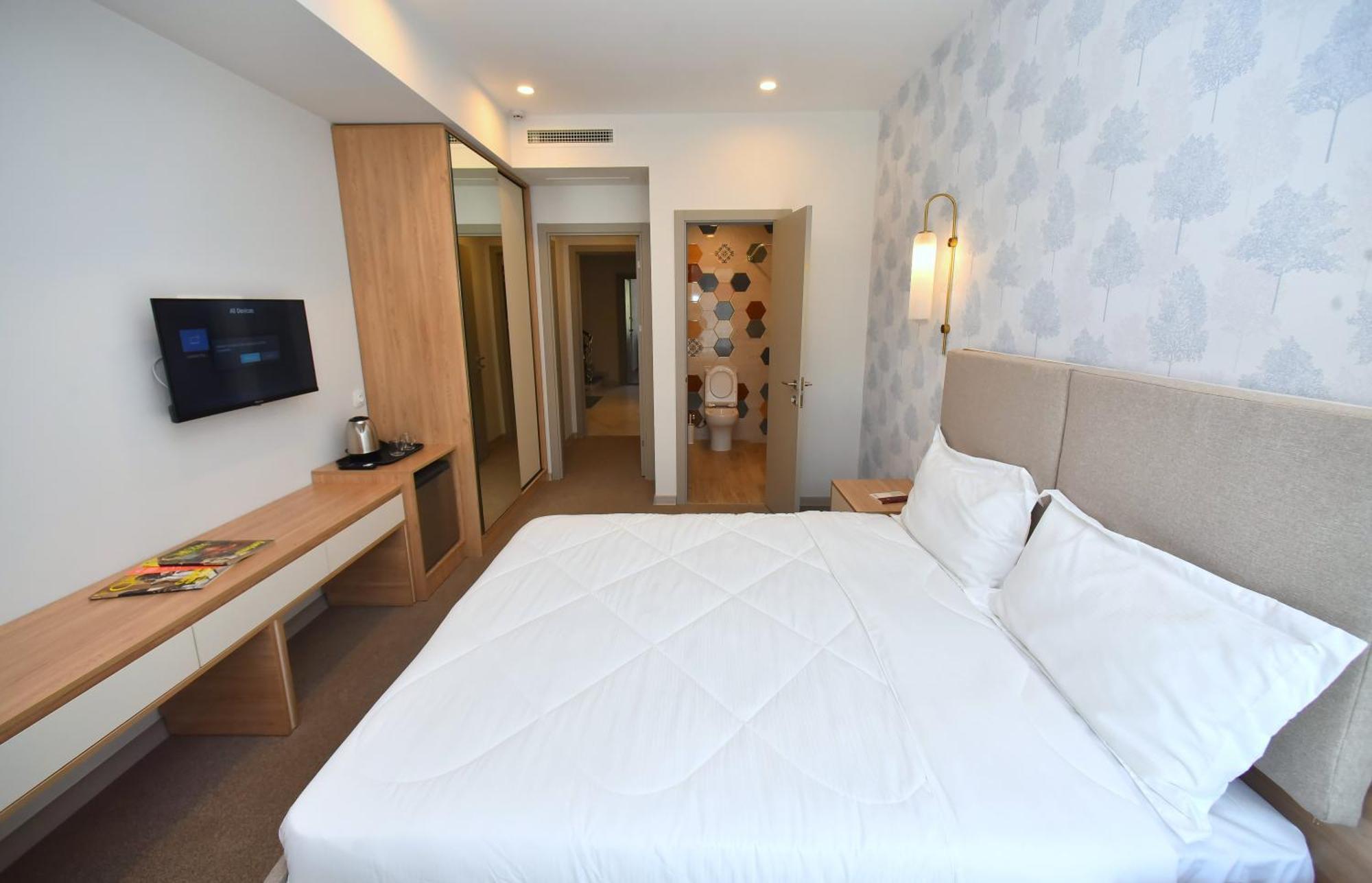יירבאן Hotel Avenue 30 מראה חיצוני תמונה